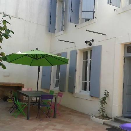 Chez Clementine Montolieu
